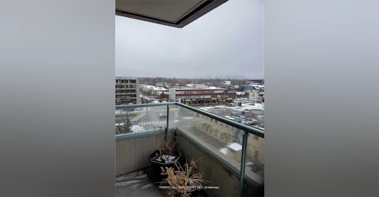 812-8 Covington Road, Toronto, ON, M6A 3E5 - 18