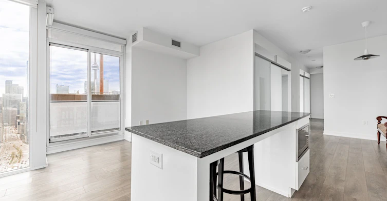 3508-426 University Avenue, Toronto, ON, M5G 1S9 - 5