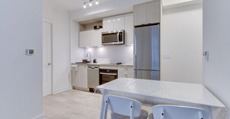 312B-70 Princess Street, Toronto, ON, M5A 0X6 - 10