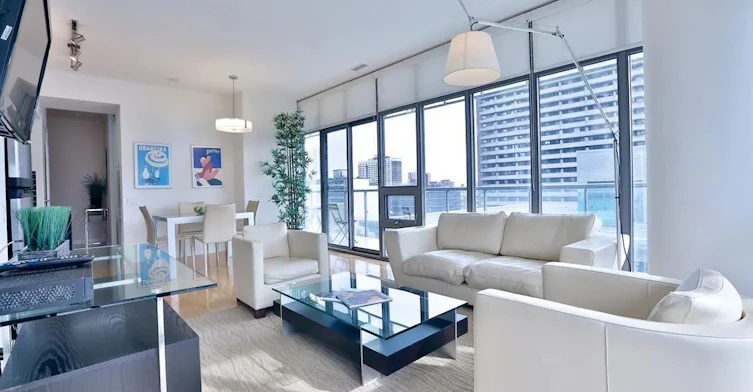 1005-33 Charles Street E, Toronto, ON, M4Y 1R9 - 3