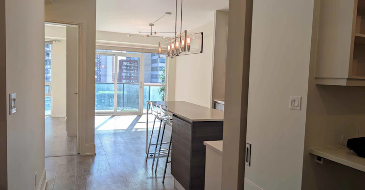 917-70 Roehampton Avenue, Toronto, ON, M4P 1R2 - 4