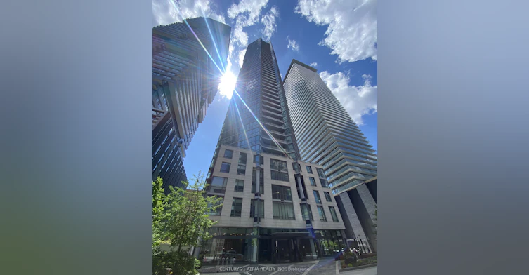 5310-45 Charles Street E, Toronto, ON, M4Y 0B8