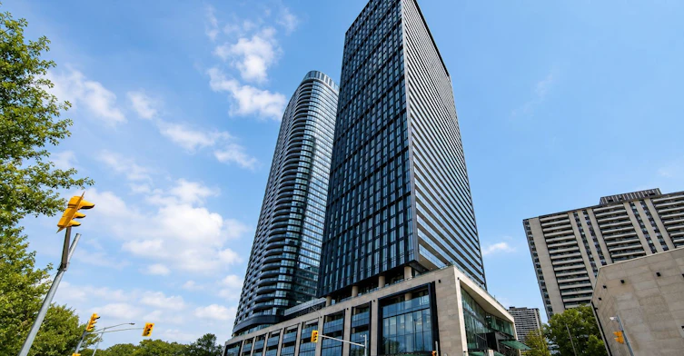2109-575 Bloor Street E, Toronto, ON, M4W 0B2