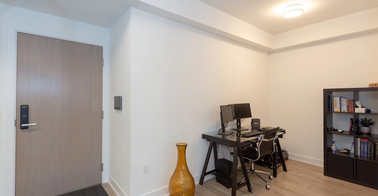 2109-575 Bloor Street E, Toronto, ON, M4W 0B2 - 4