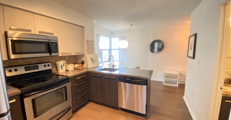 1411-11 St Joseph Street, Toronto, ON, M4Y 3G4 - 6