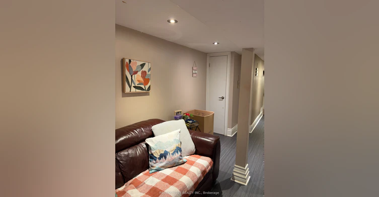 Basement-247 Lansdowne Avenue, Toronto, ON, M6K 2W2 - 13
