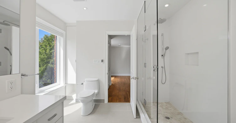 52 Shaftesbury Avenue, Toronto, ON, M4T 1A2 - 33
