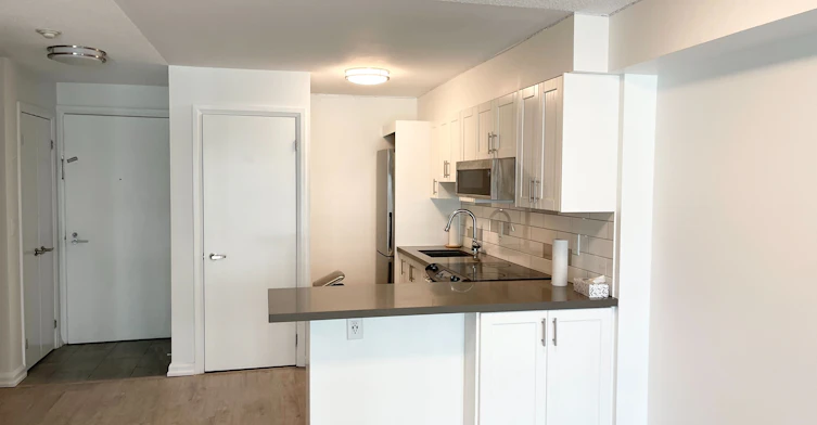 602-111 Elizabeth Street, Toronto, ON, M5G 1P7 - 15