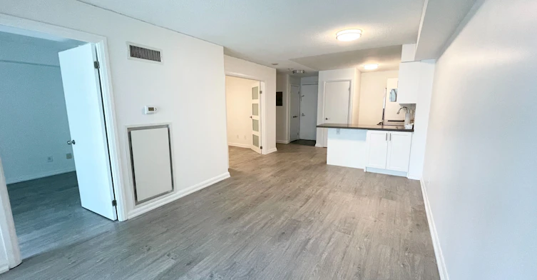 602-111 Elizabeth Street, Toronto, ON, M5G 1P7 - 9