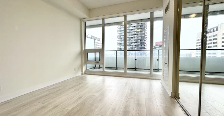 3102-2221 Yonge Street, Toronto, ON, M4S 2B4 - 6