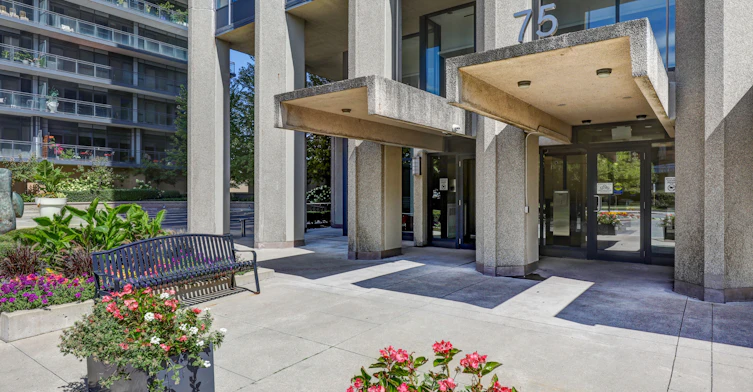 1110-75 The Donway N/A W, Toronto, ON, M3C 2E9