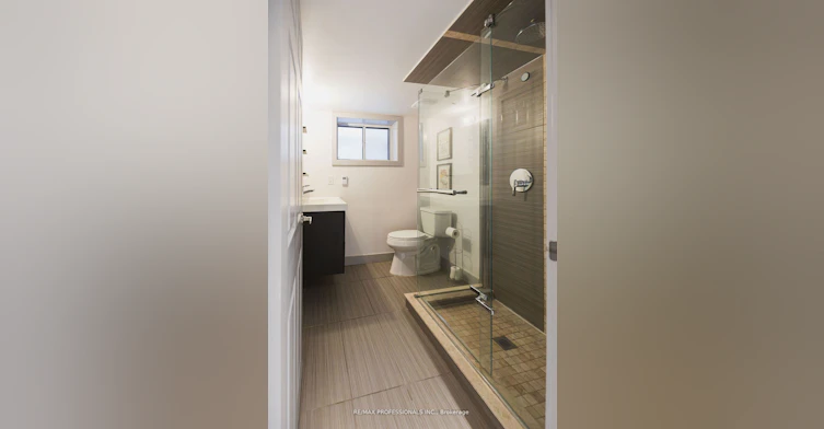 Lower-627 Christie Street, Toronto, ON, M6G 3E6 - 12