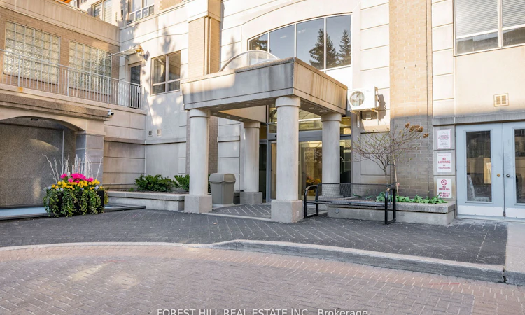 902-5418 Yonge Street