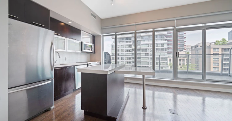 UPH13-21 Nelson Street, Toronto, ON, M5V 1T8 - 4