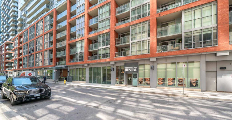 UPH13-21 Nelson Street, Toronto, ON, M5V 1T8
