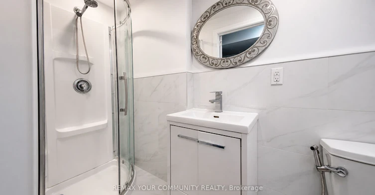 Lower-7 Digby Court, Toronto, ON, M2R 2X5 - 5