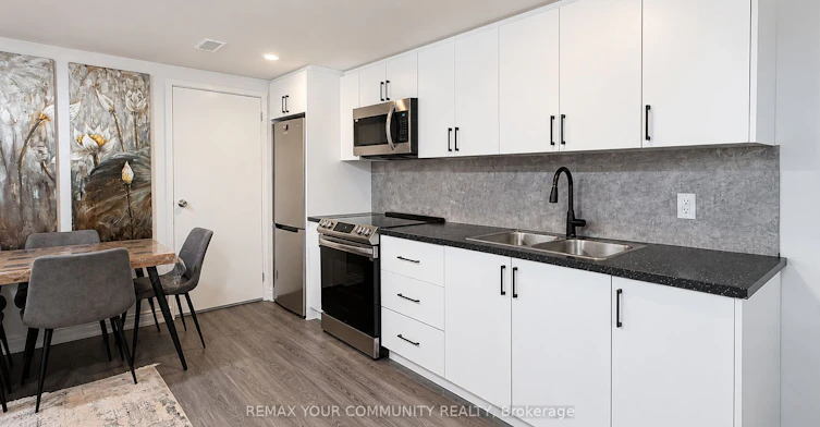 Lower-7 Digby Court, Toronto, ON, M2R 2X5 - 7
