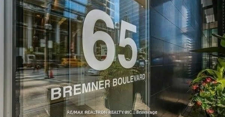 3904-65 Bremner Boulevard, Toronto, ON, M5J 0A7 - 2