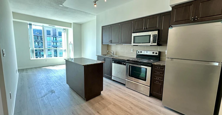 3709-215 Fort York Boulevard, Toronto, ON, M5V 4A2 - 3