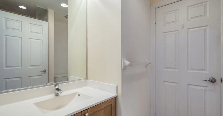3202-761 Bay Street, Toronto, ON, M5G 2R2 - 25