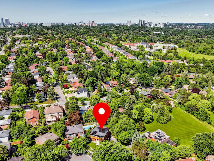 8 Foxdale Court, Toronto, ON, M2K 2P2 - 47