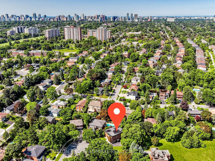 8 Foxdale Court, Toronto, ON, M2K 2P2 - 48
