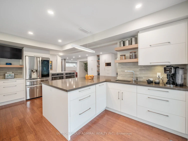 8 Foxdale Court, Toronto, ON, M2K 2P2 - 16