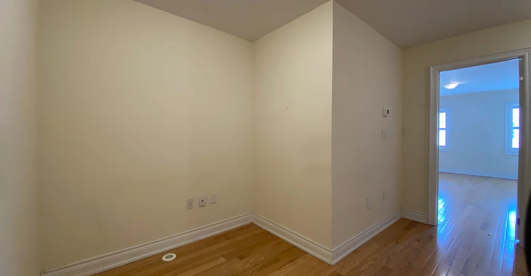 17 Hargrave Lane, Toronto, ON, M4N 0A4 - 12
