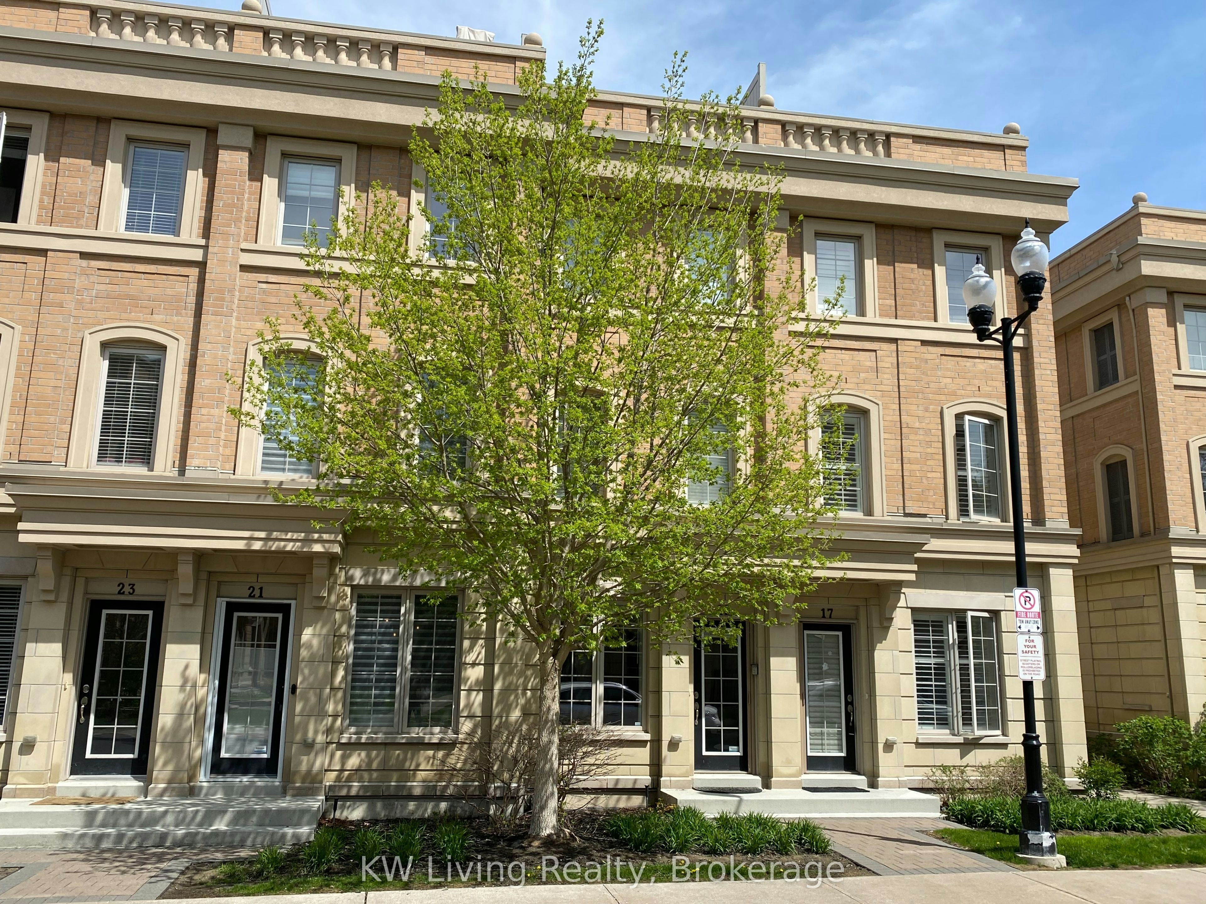 17 Hargrave Lane, Toronto, ON, M4N 0A4 - 4
