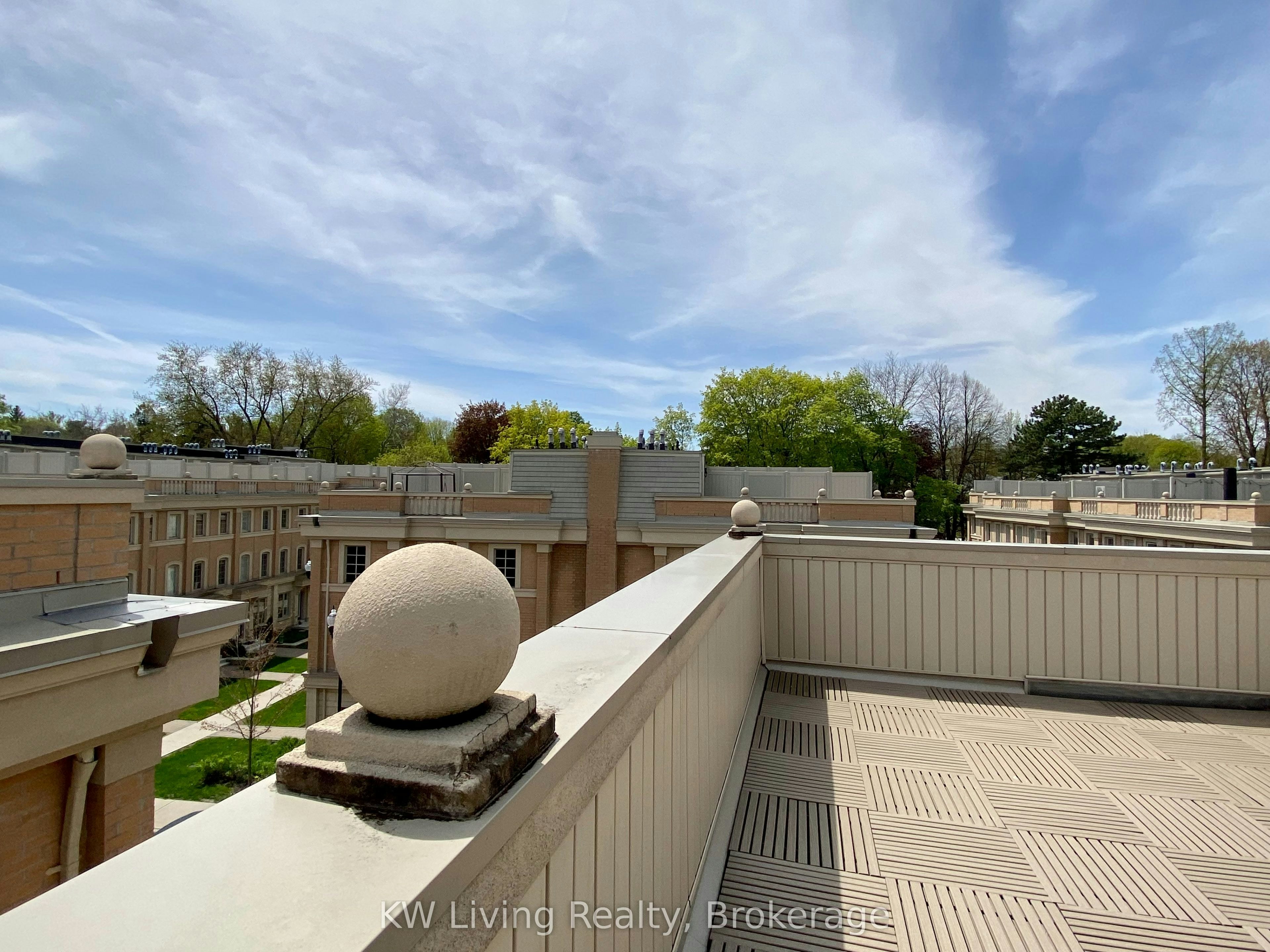 17 Hargrave Lane, Toronto, ON, M4N 0A4 - 25