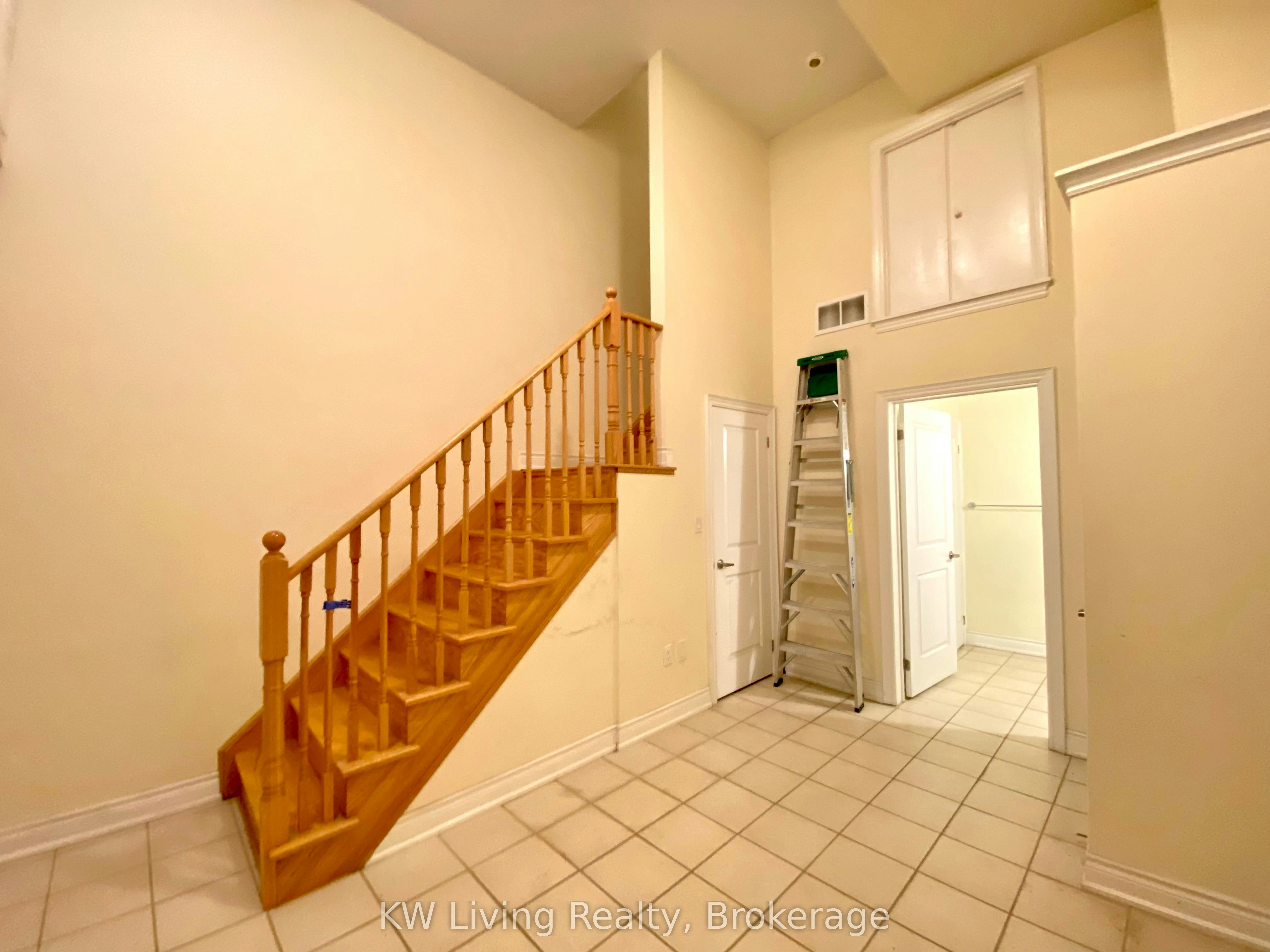 17 Hargrave Lane, Toronto, ON, M4N 0A4 - 9