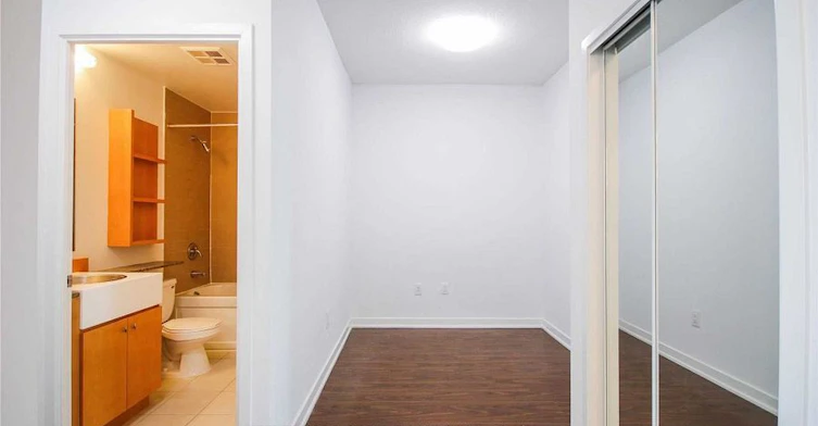 618-9 Spadina Avenue, Toronto, ON, M5V 3V5 - 18
