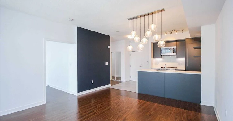 618-9 Spadina Avenue, Toronto, ON, M5V 3V5 - 5