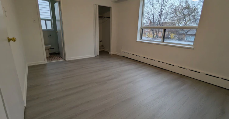 4-40 Meadowbrook Road, Toronto, ON, M6B 2S6 - 6