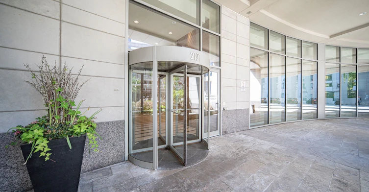 5104-2191 Yonge Street, Toronto, ON, M4S 3H8 - 3