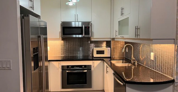 2502-35 Balmuto Street, Toronto, ON, M4Y 0A3 - 10