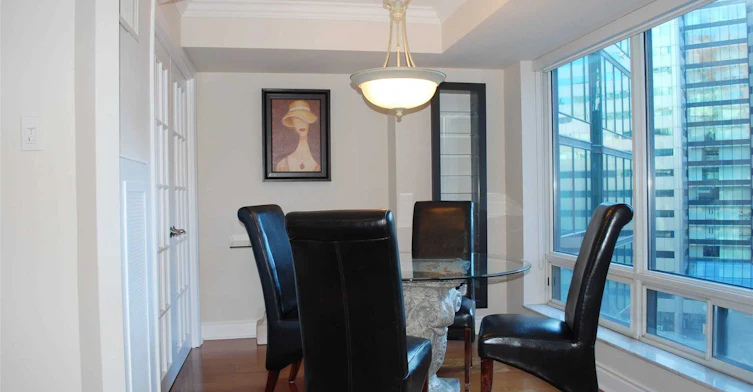 904-33 University Avenue, Toronto, ON, M5J 2S7 - 11