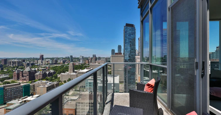 PH101-770 Bay Street, Toronto, ON, M5G 0A6 - 33