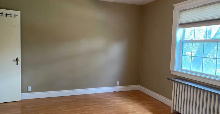 Upper-4 Sully Crescent, Toronto, ON, M6J 2E4 - 7
