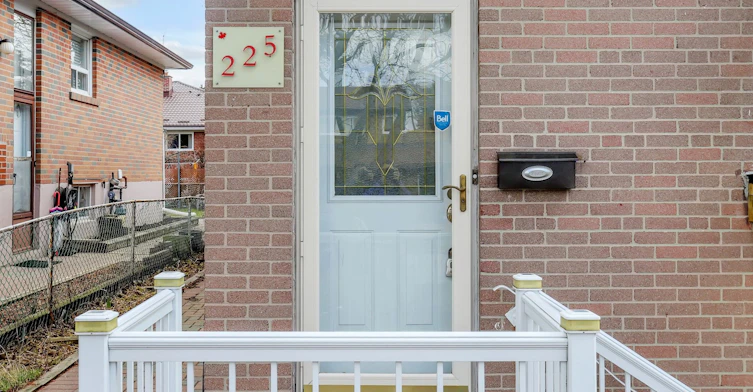 Upper-225 Pineway Boulevard, Toronto, ON, M2H 1B5 - 3