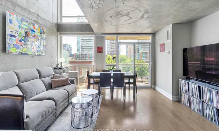 443-1029 King Street W
