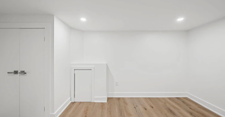 Bsmnt-28 Strathgowan Avenue, Toronto, ON, M4N 1B9 - 22