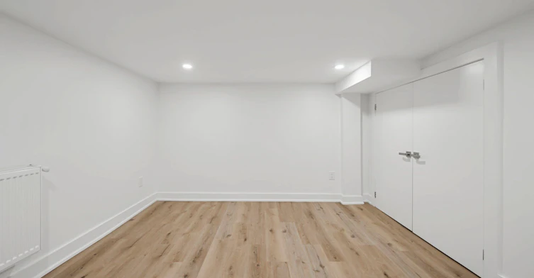 Bsmnt-28 Strathgowan Avenue, Toronto, ON, M4N 1B9 - 13