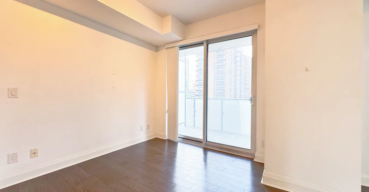 909-1080 Bay Street, Toronto, ON, M5S 0A5 - 9