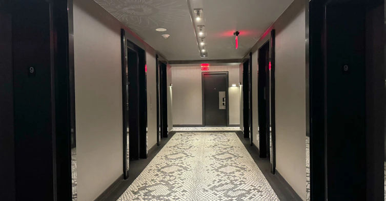 909-1080 Bay Street, Toronto, ON, M5S 0A5