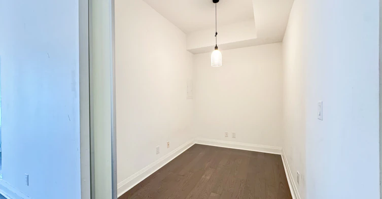 909-1080 Bay Street, Toronto, ON, M5S 0A5 - 8
