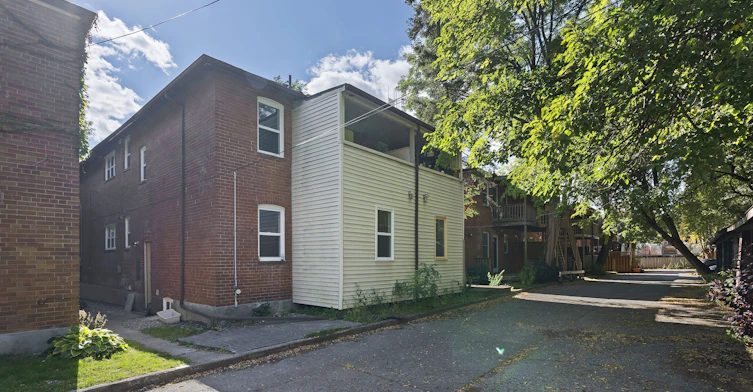 Upper-30 Strathgowan Avenue, Toronto, ON, M4N 1B9 - 16