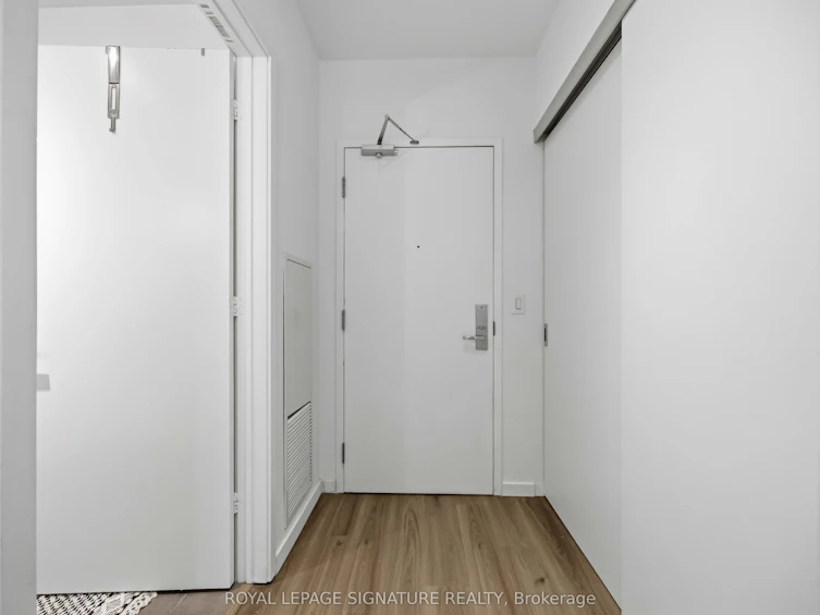 202-8 Charlotte Street, Toronto, ON, M5V 0K4 - 26
