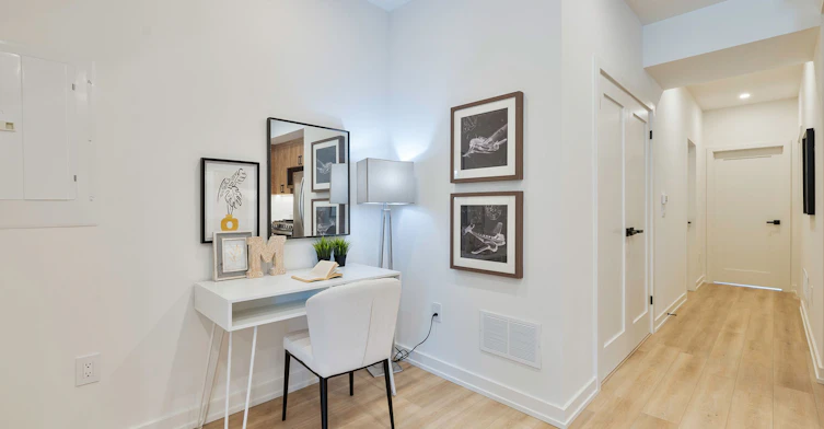 Main-53 Alameda Avenue, Toronto, ON, M6C 3W3 - 8