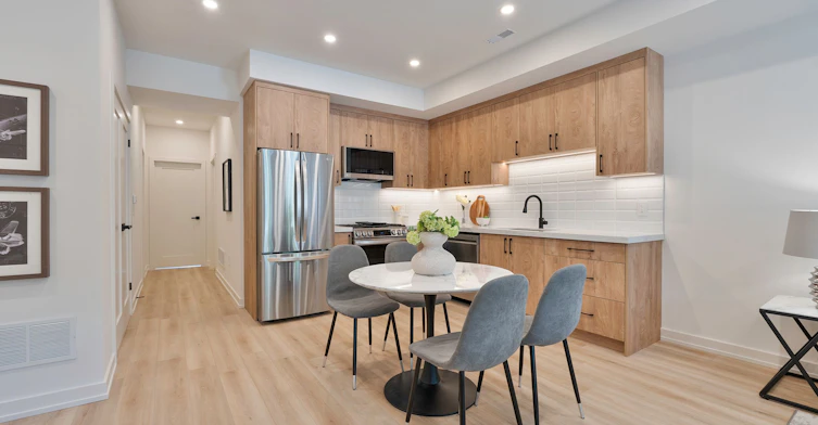 Main-53 Alameda Avenue, Toronto, ON, M6C 3W3 - 2